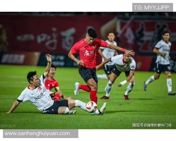 冲超竞争激烈各队奋勇争先争夺名额展现足球激情与实力较量