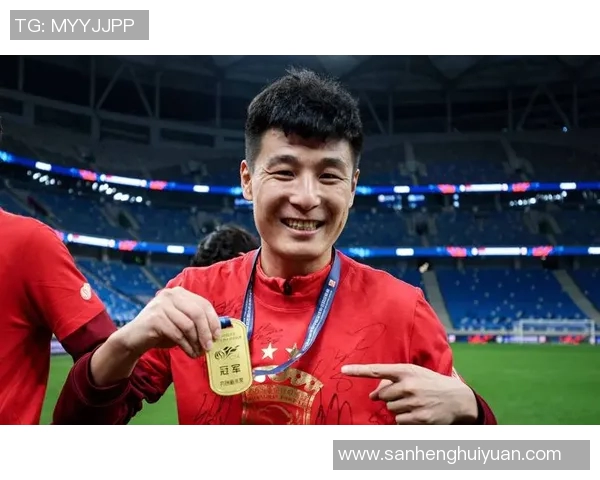 张琳芃关键时刻解围成功助力球队保住胜利希望展现出色防守能力 张琳芃关键时刻解围成功助力球队保住胜利希望展现出色防守能力