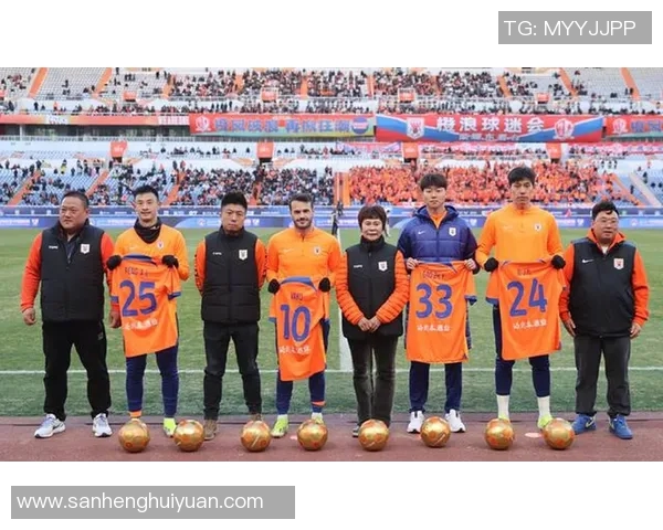 亚冠精英联赛中瓦科闪耀全场助力球队夺冠荣耀